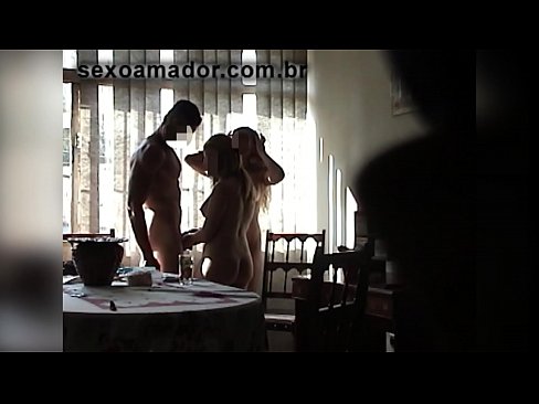 ❤️ 性朋友邀請一個巨人和他的三人行 色情視頻 在我們這裡 zh-tw.xlxxporno.ru ﹏